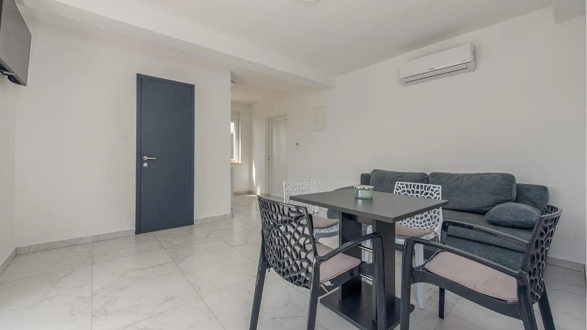 Сasa de vacaciones Awesome Home In Povljana With Wifi