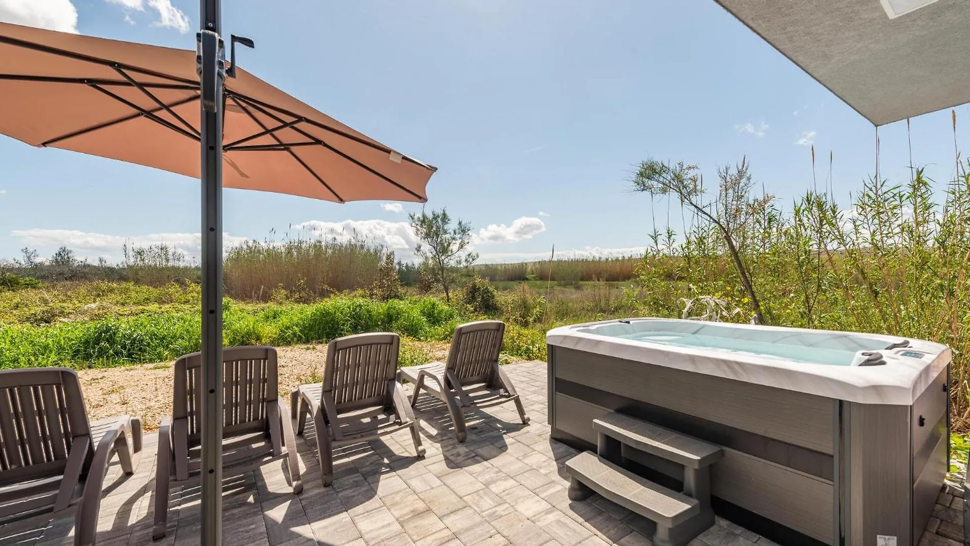 Awesome Home In Povljana With Wifi Сasa de vacaciones