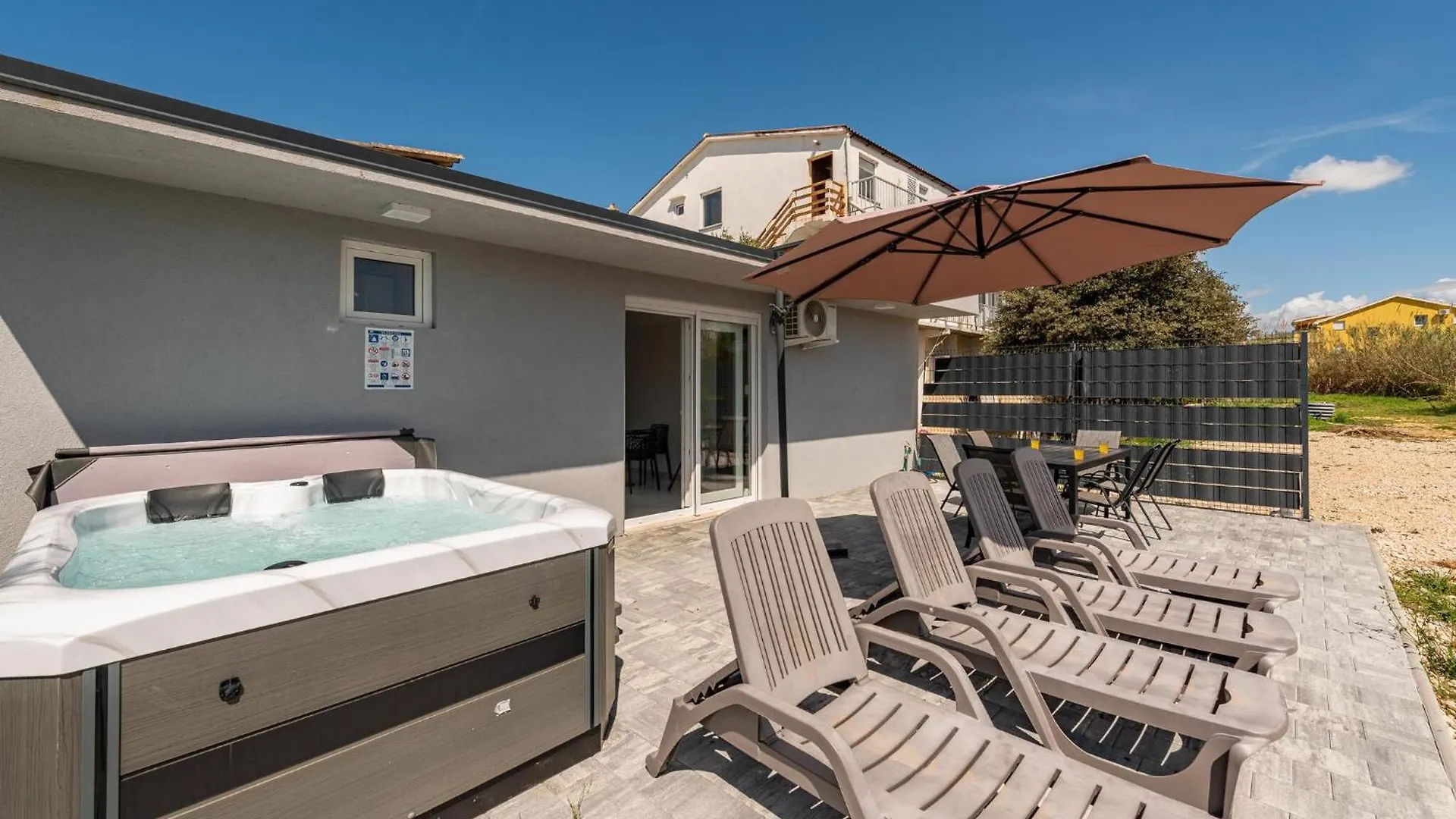 Сasa de vacaciones Awesome Home In Povljana With Wifi Croacia